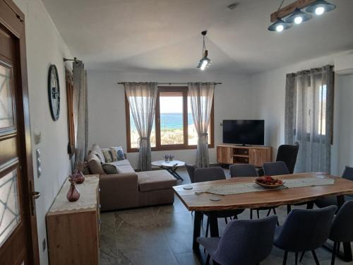Agios Ioannis Apartment | Διαμέρισμα με θέα - Sunset House Lemnos