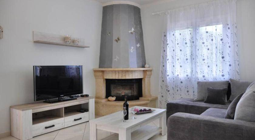 Liapades House | 120 m² House ∙ 4 bedrooms ∙ 8 guests