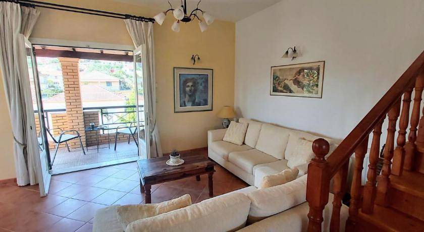 Petriti Apartment | 130 m² Apartment ∙ 2 bedrooms ∙ 4 guests