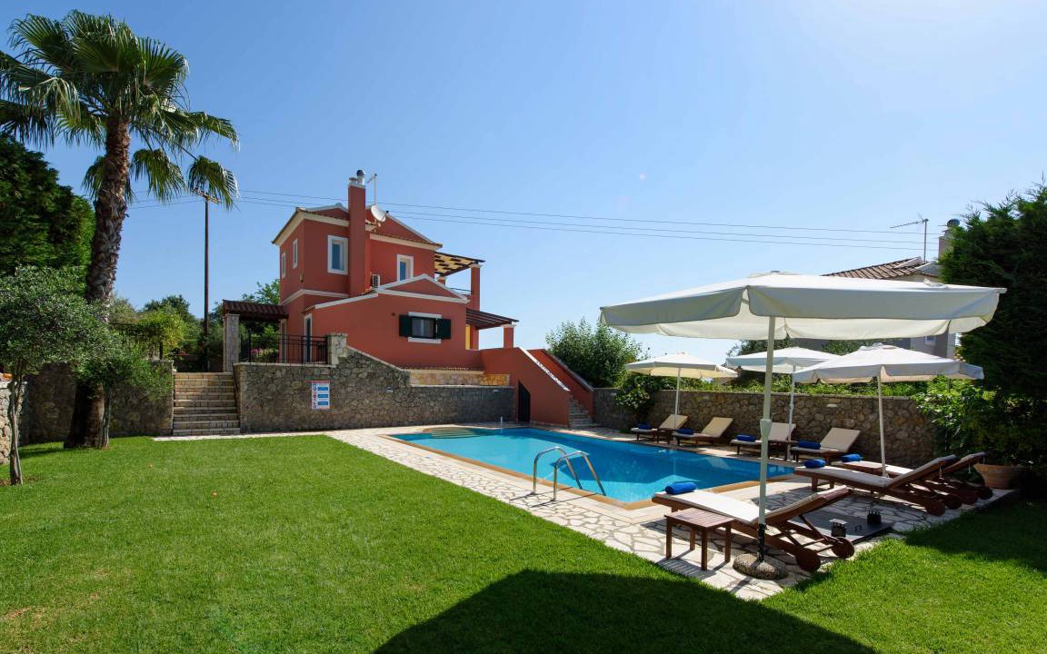 Dassia Villa | 150 m² Villa ∙ 4 bedrooms ∙ 10 guests
