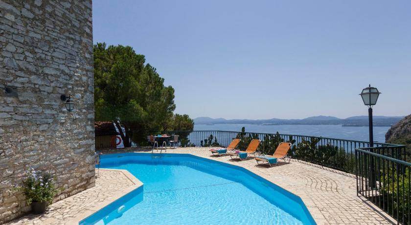 Barbati Villa | 160 m² Villa ∙ 3 bedrooms ∙ 6 guests