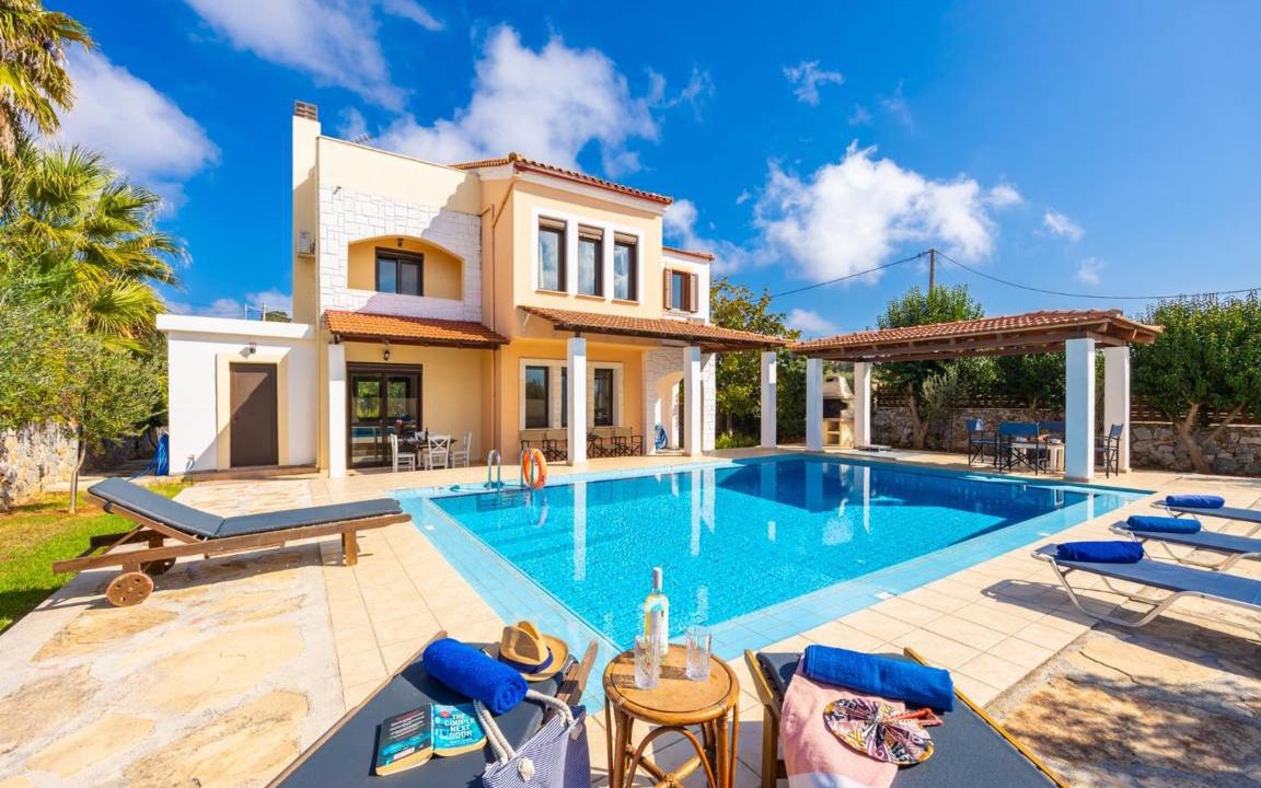 Kefalas Villa | 200 m² Villa ∙ 4 bedrooms ∙ 7 guests