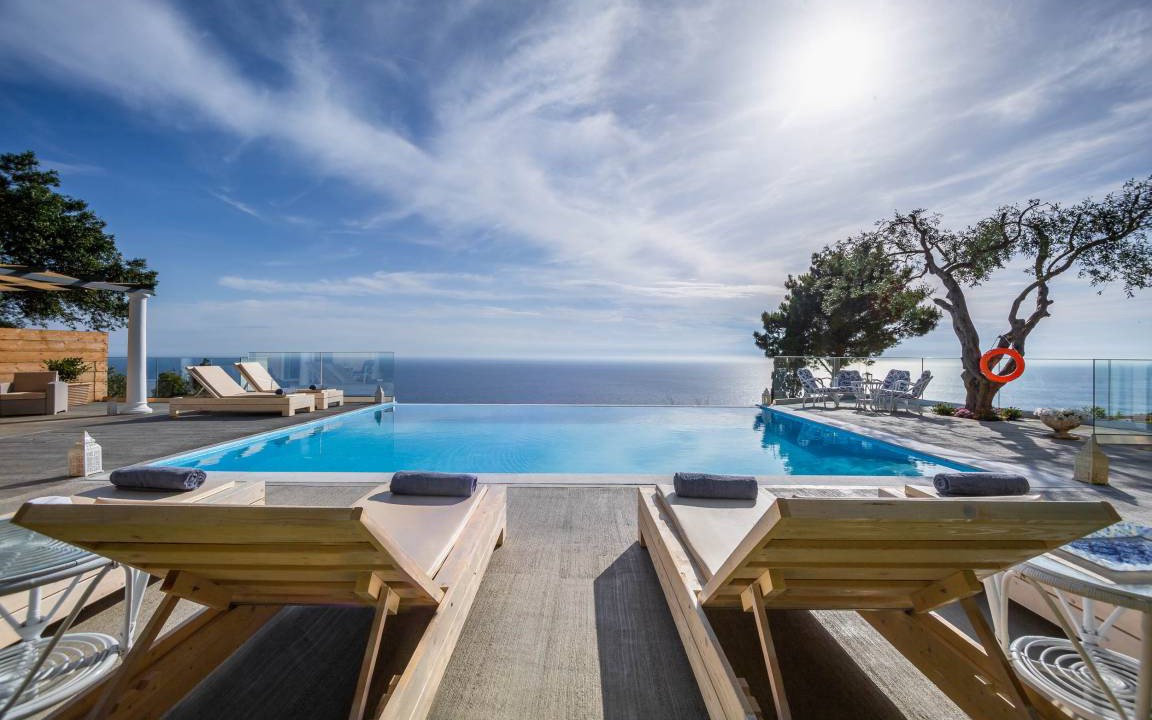 Sinarades Villa | 250 m² Villa ∙ 4 bedrooms ∙ 10 guests