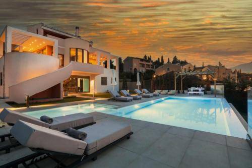 Alykes Resort | 270 m² Resort ∙ 4 bedrooms ∙ 8 guests