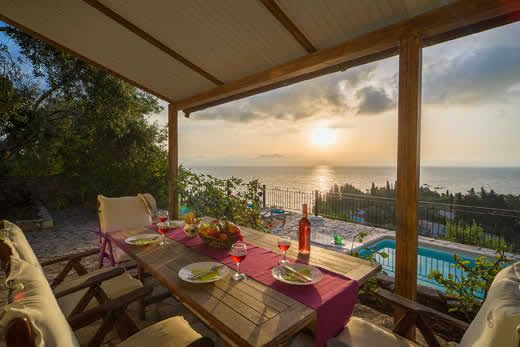 Longos Villa | 3 bed 3 bath, sea views, walking distance to amenities, WiFi, A/C