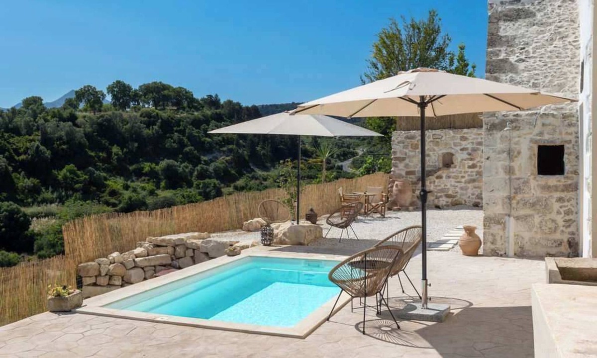 Amnatos Apartment | Aerida GuestHouse Of Stone - Natali Cozy Suite