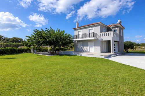 Kefalonia Apartment | Alaia Gaia & Sky Suites with Garden in Kefalonia
