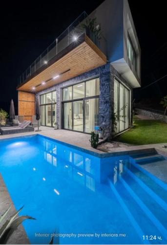 Polichrono Villa | Alikanto 5 bedrooms 5 bathrooms LUXURY House with pool