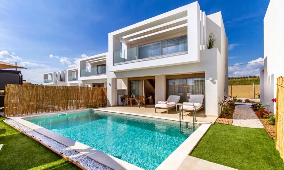 Flogita Villa | Anna Luxury Villa by TravelPro