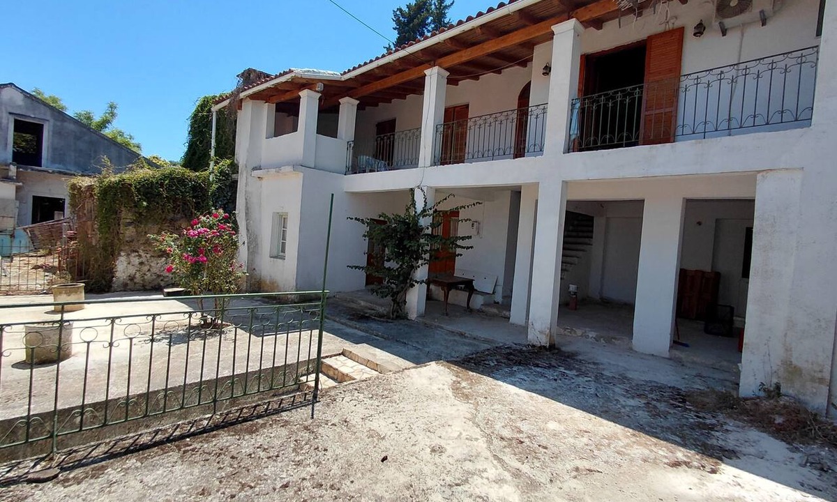 Termenades House | Antistoni Cozy house in beautiful Agros with AC