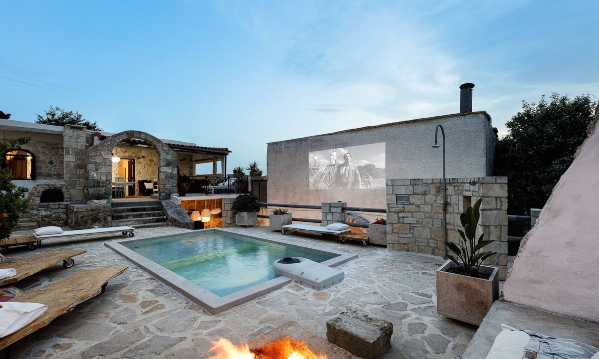 Armenoi Villa | Antonia's stonebuilt mansion with a private pool