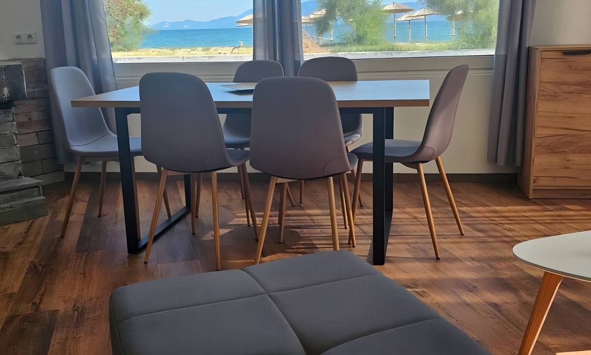 Nea Karvali Apartment | Apartment 'Beach A' with Sea View, Wi-Fi and Air Conditioning