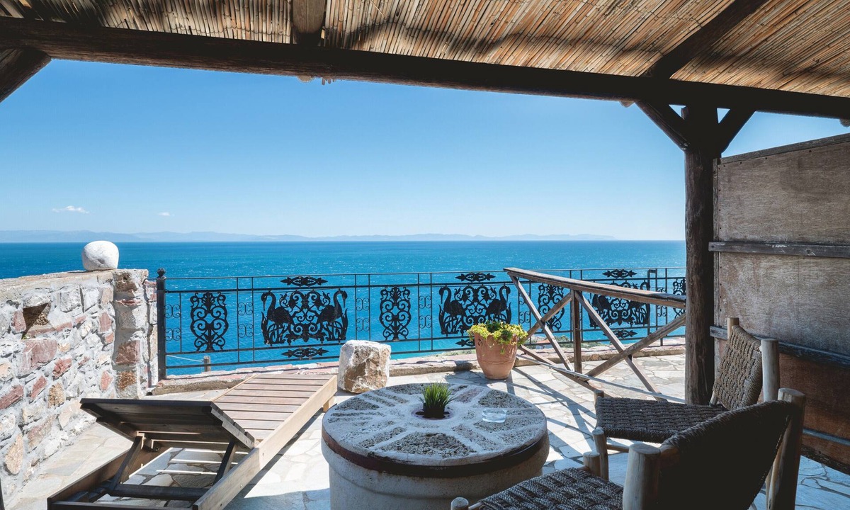 Kokkala Apartment | Apartment 'Castle Rizaraki 206' with Sea View, Wi-Fi and Air Conditioning