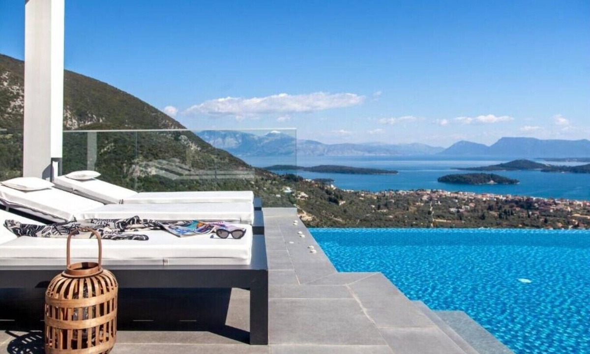 Nidri Apartment | Apartment "Desun Suites Blue" with Sea View, Balcony, Garden and Wi-Fi