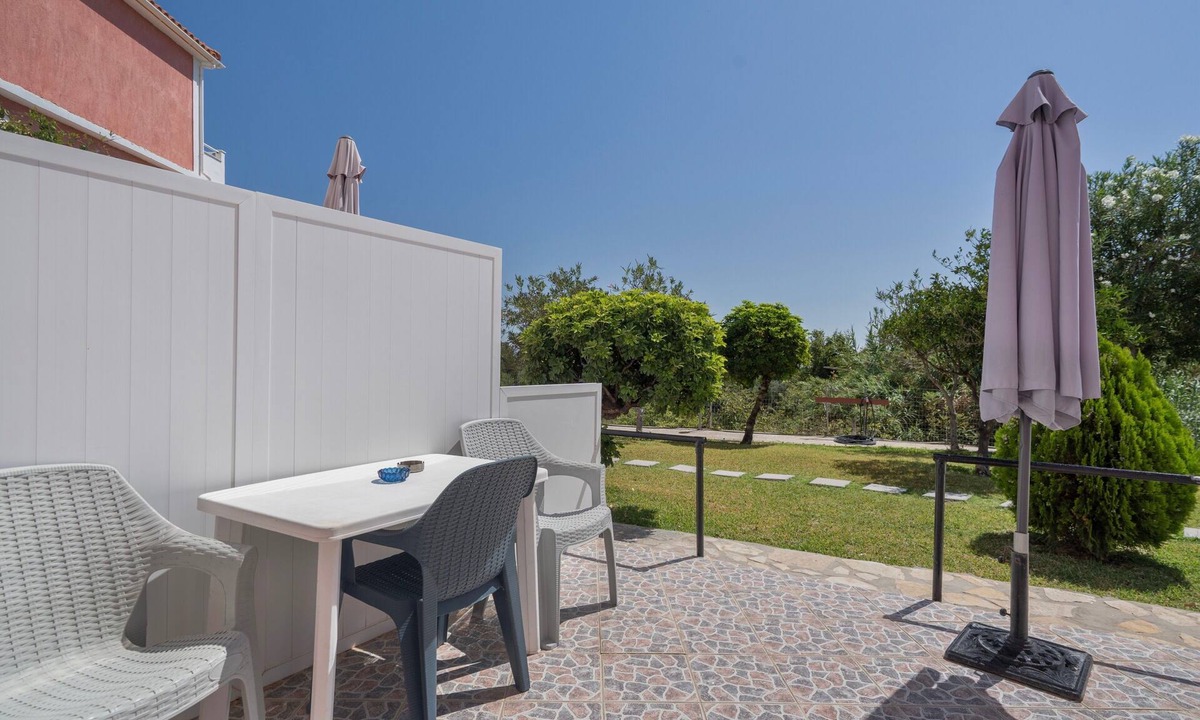 Spartia Apartment | Apartment 'Family Studio 1' with Wi-Fi and Air Conditioning