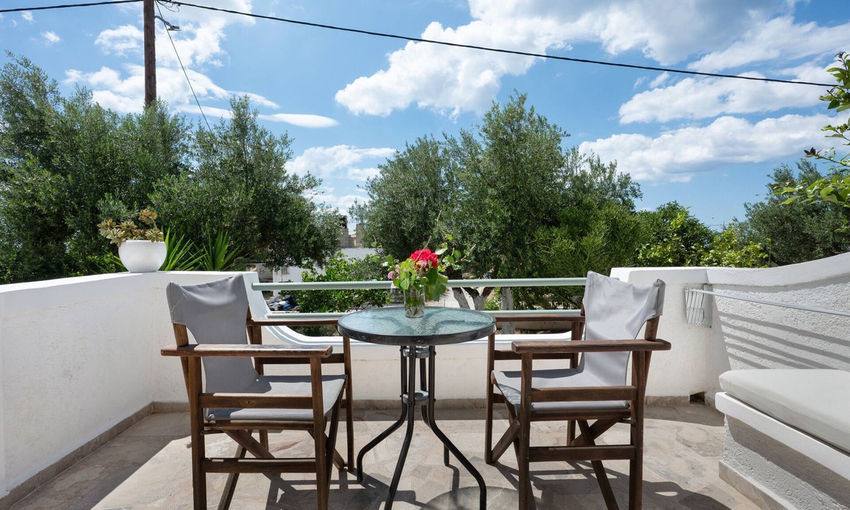 Ferma Apartment | Apartment In A Hotel 'with Garden View-Creta' with Mountain View, Wi-Fi and Air Conditioning