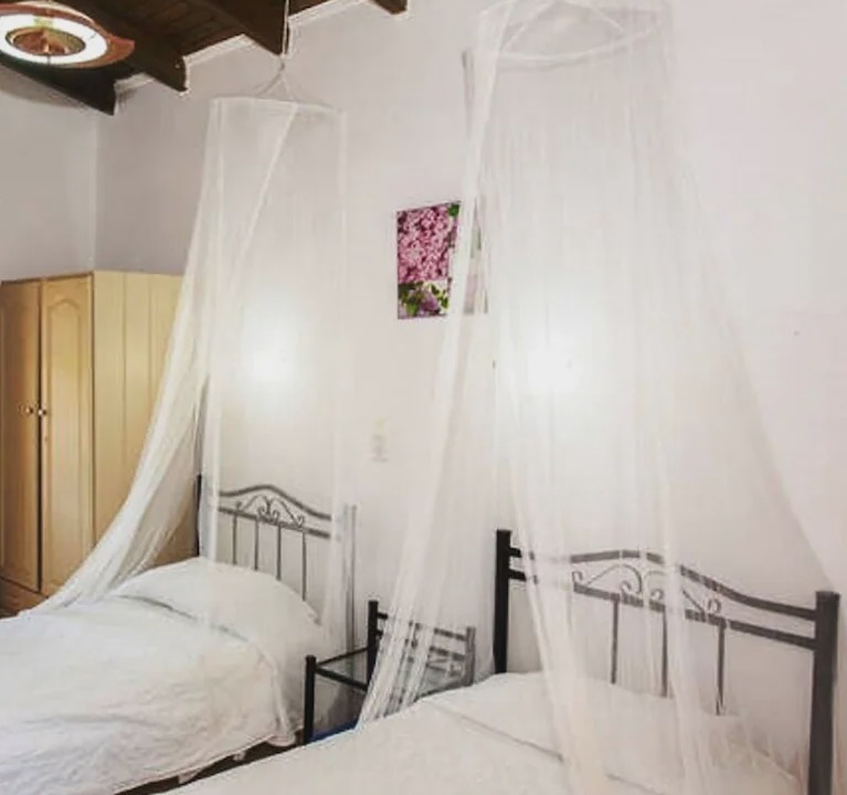 Gerani Apartment | Apartment only steps from the beach