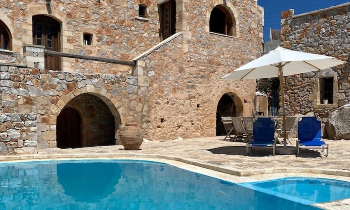 Kefalas Apartment | Apartment "Pali" in a traditional crete stone building
