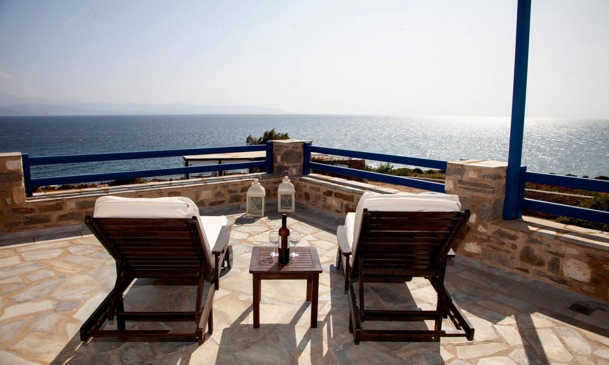 Logaras Apartment | Apartment 'The Mediterranean Junior Suite' with Sea View, Wi-Fi and Air Conditioning