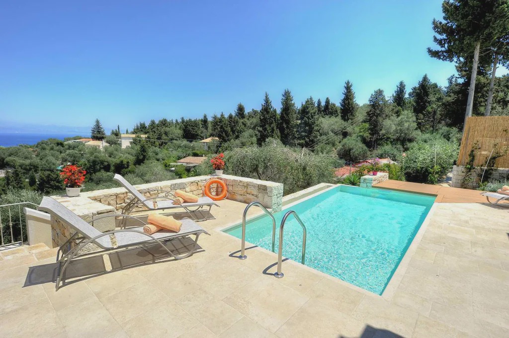 Katsimatika Villa | Apeiron II Villa - Sunny, Modern, Pool - walk to Gaios