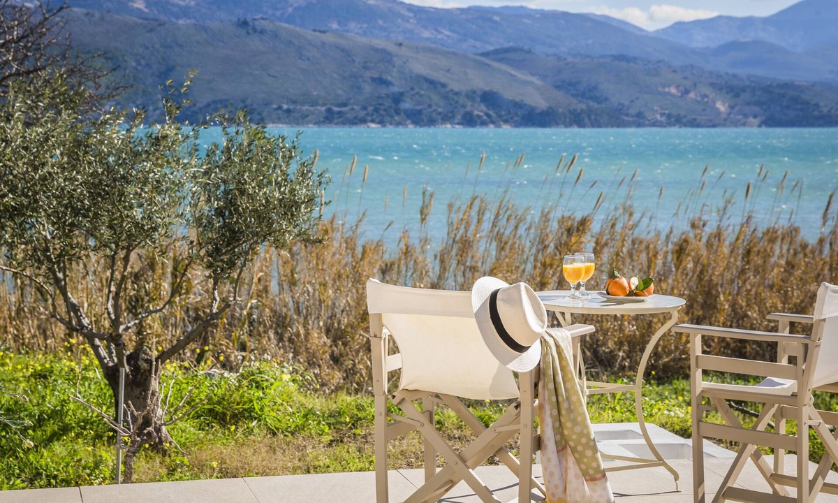 Lixouri House | Apollonides Seafront Villa 1 “Aoede”