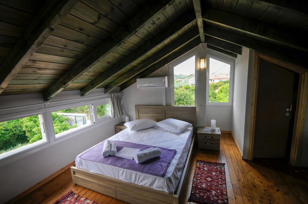 Melissopetra Villa | ARTEMIS