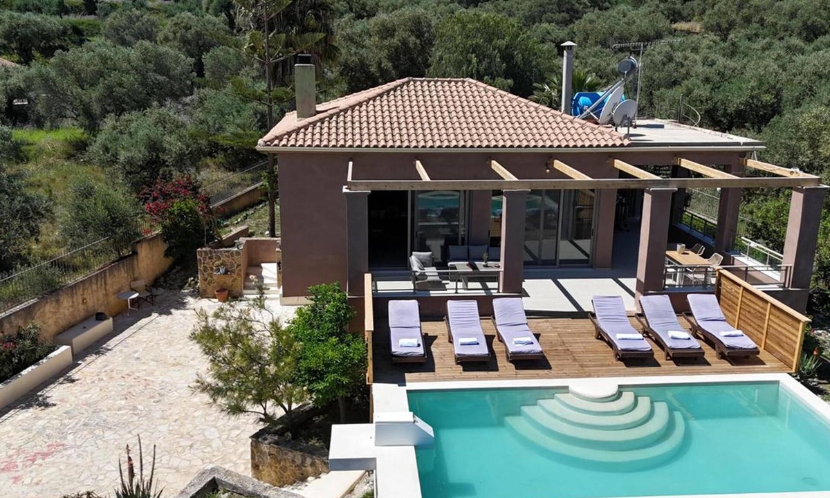Akrotiri Villa | Astarte Villas - Stilvi Private Villa with Pool