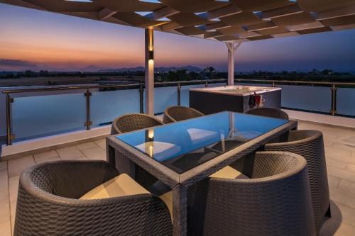Zipari Villa | ASTERIA PEARL VILLA 2 with Rooftop Jacuzzi