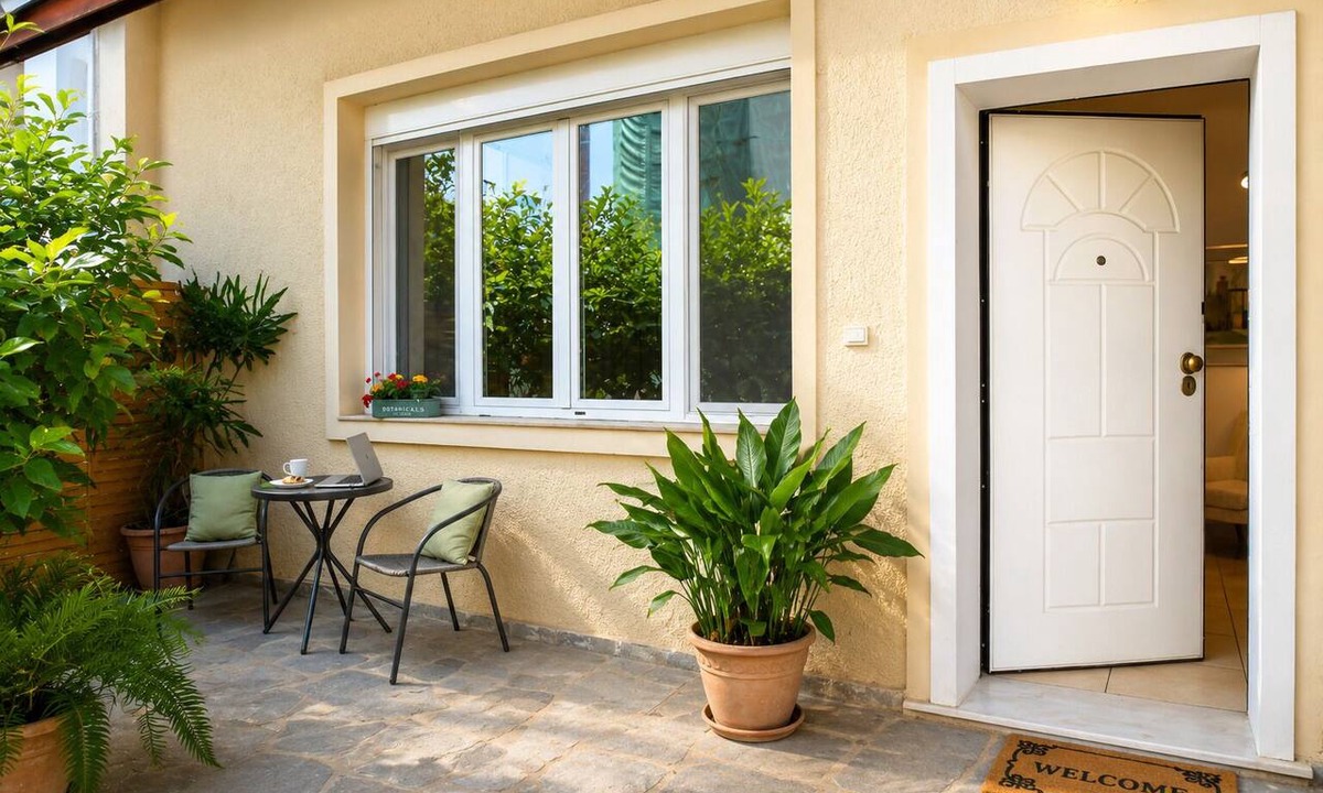 Dafni Apartment | Athens Garden Retreat - Walk to Metro by ΜΡS
