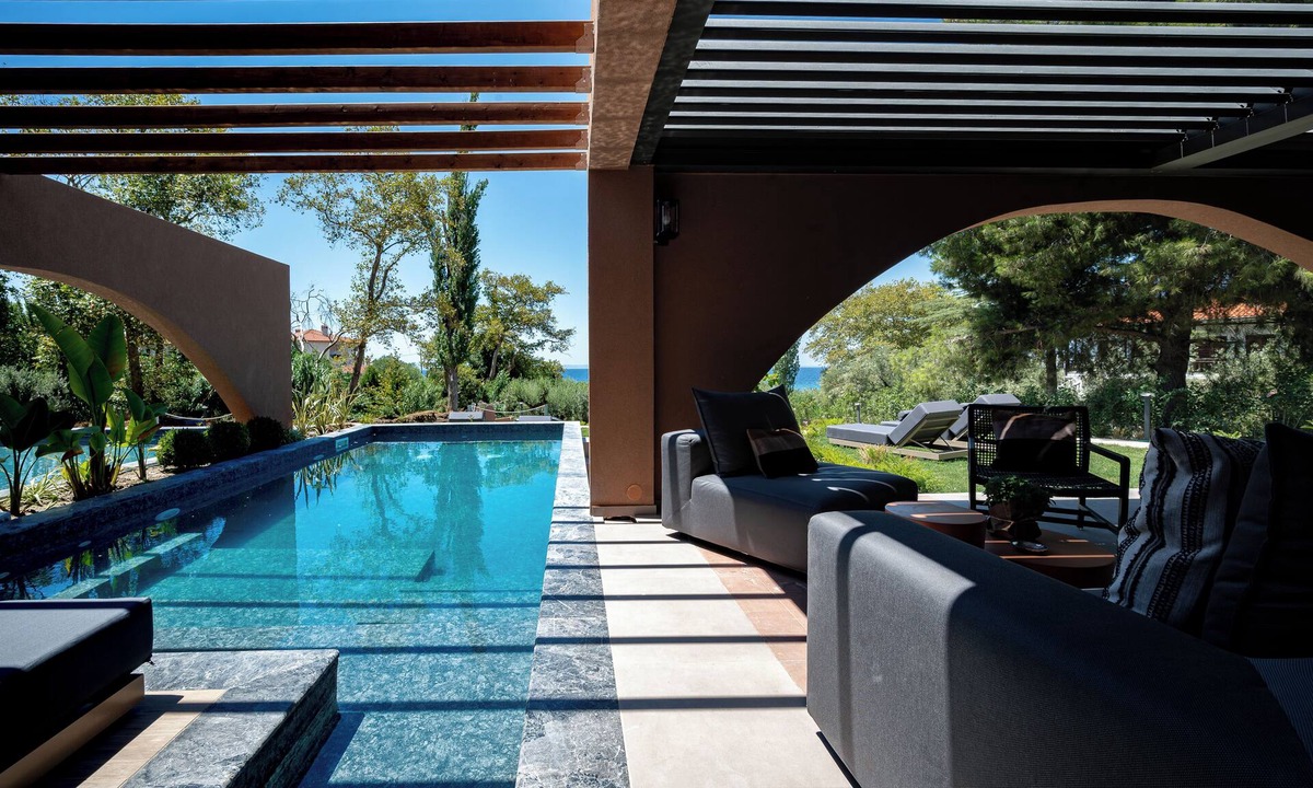 Elia Villa | AVRA Beachfront 3bdrs accomodation/private pool!Fully equipped, amazing seaview