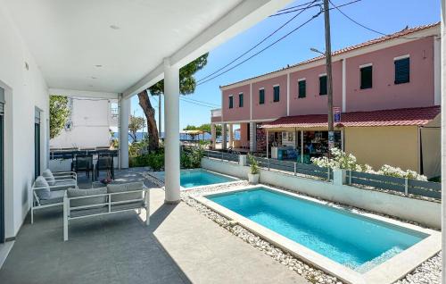 Psaropouli House | Beach Front Home In Vasilika Evia