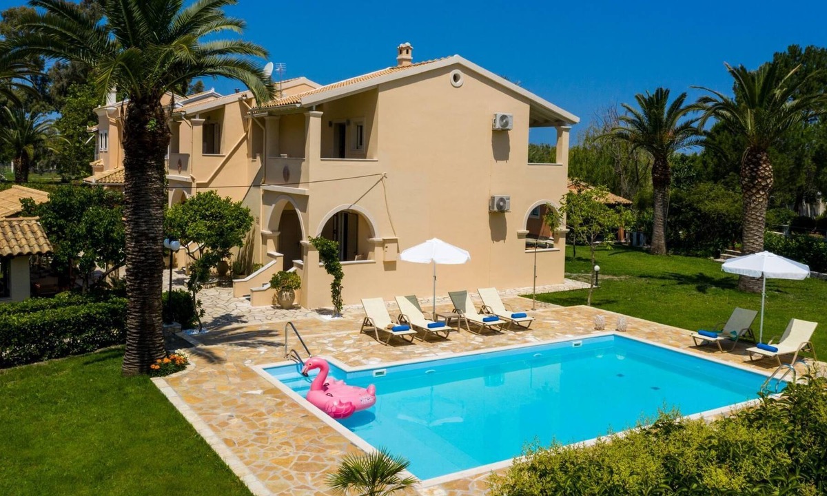 Acharavi Villa | Beach Villa Marina in Roda
