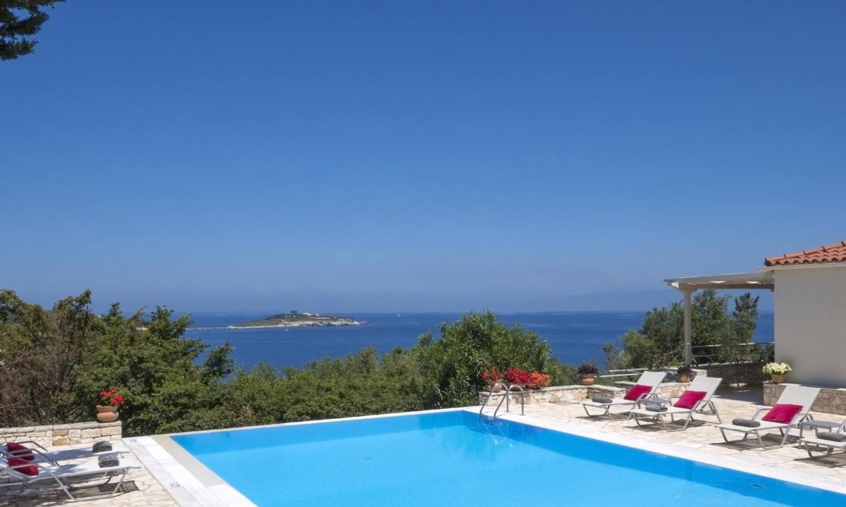 Katsimatika Villa | Beautiful Family Villa with Sea Views & Shaded Terraces near Beach