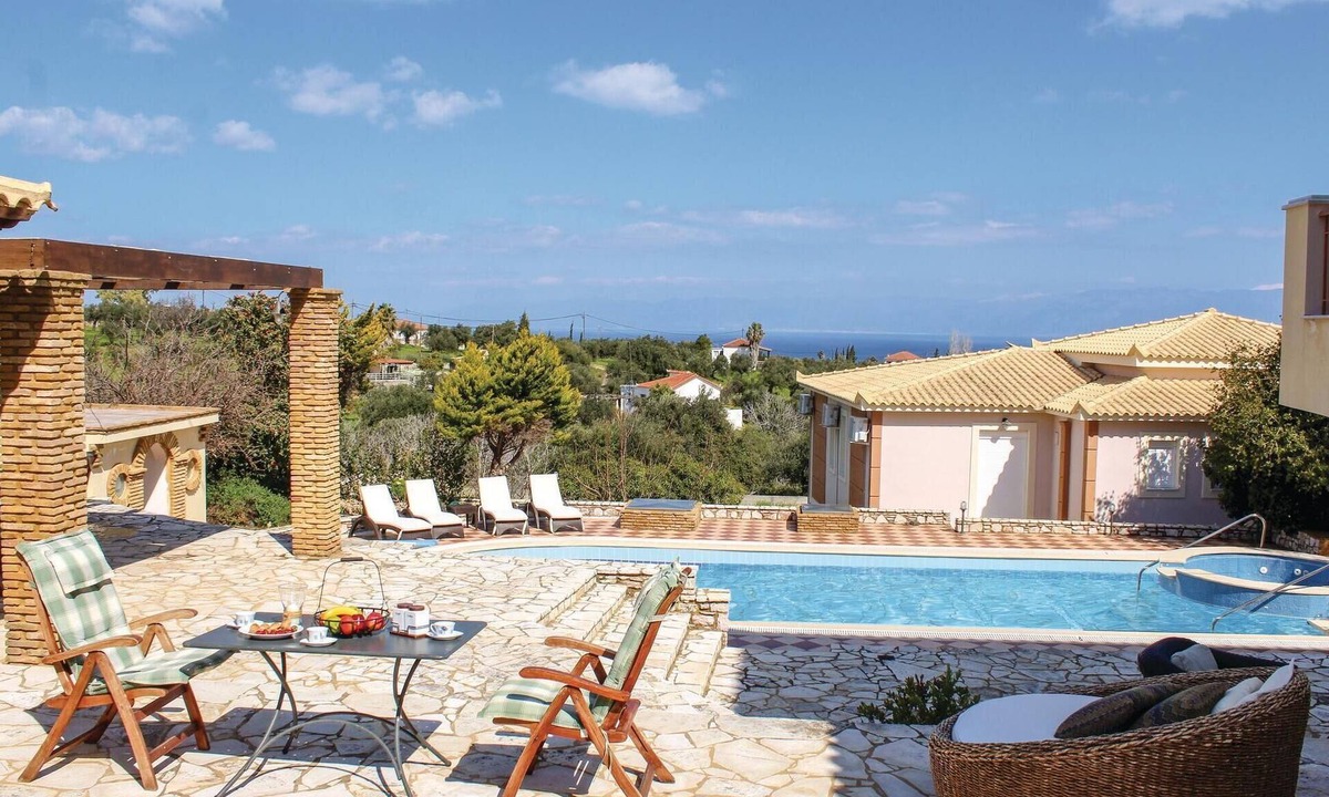 Pylos-Nestoras House | Beautiful home in Koroni