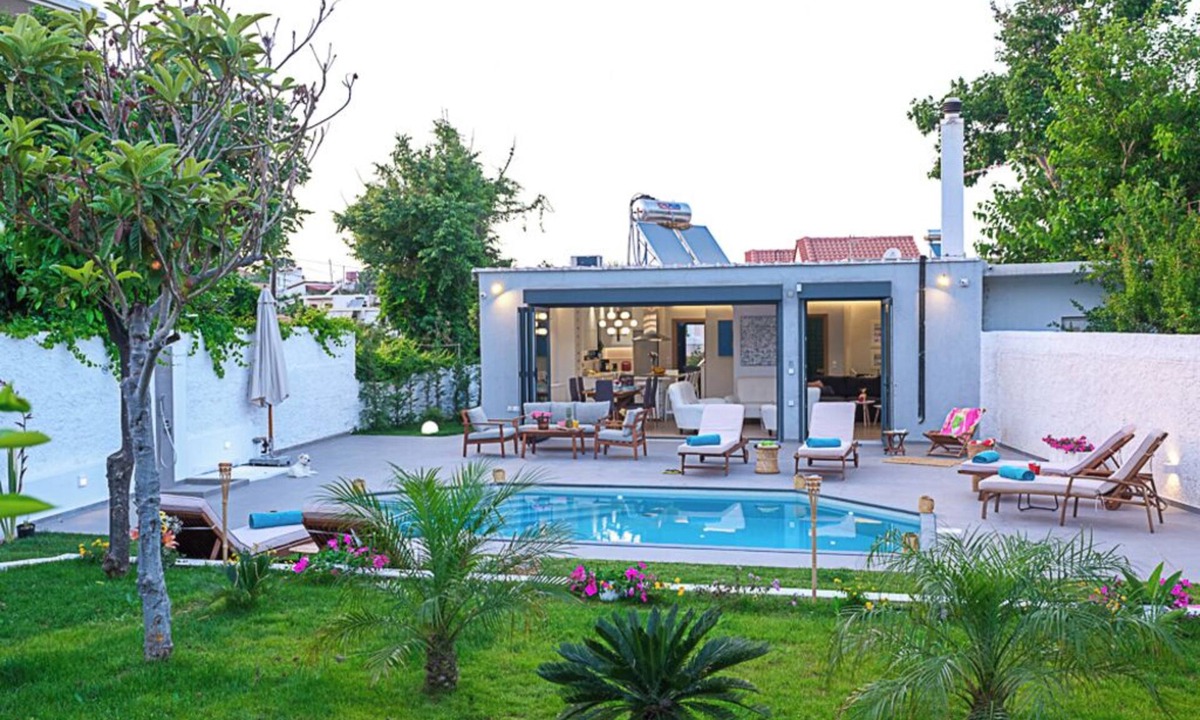 Kato Galatas Villa | Belle Helene Villa in beautiful Kalamaki, Chania with private pool & Jacuzzi