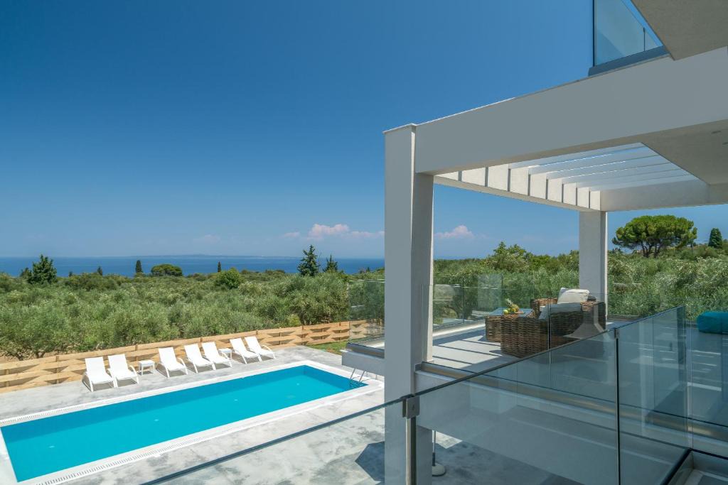 Akrotiri Villa | Bianca Luxury Villa - Private Heated Pool