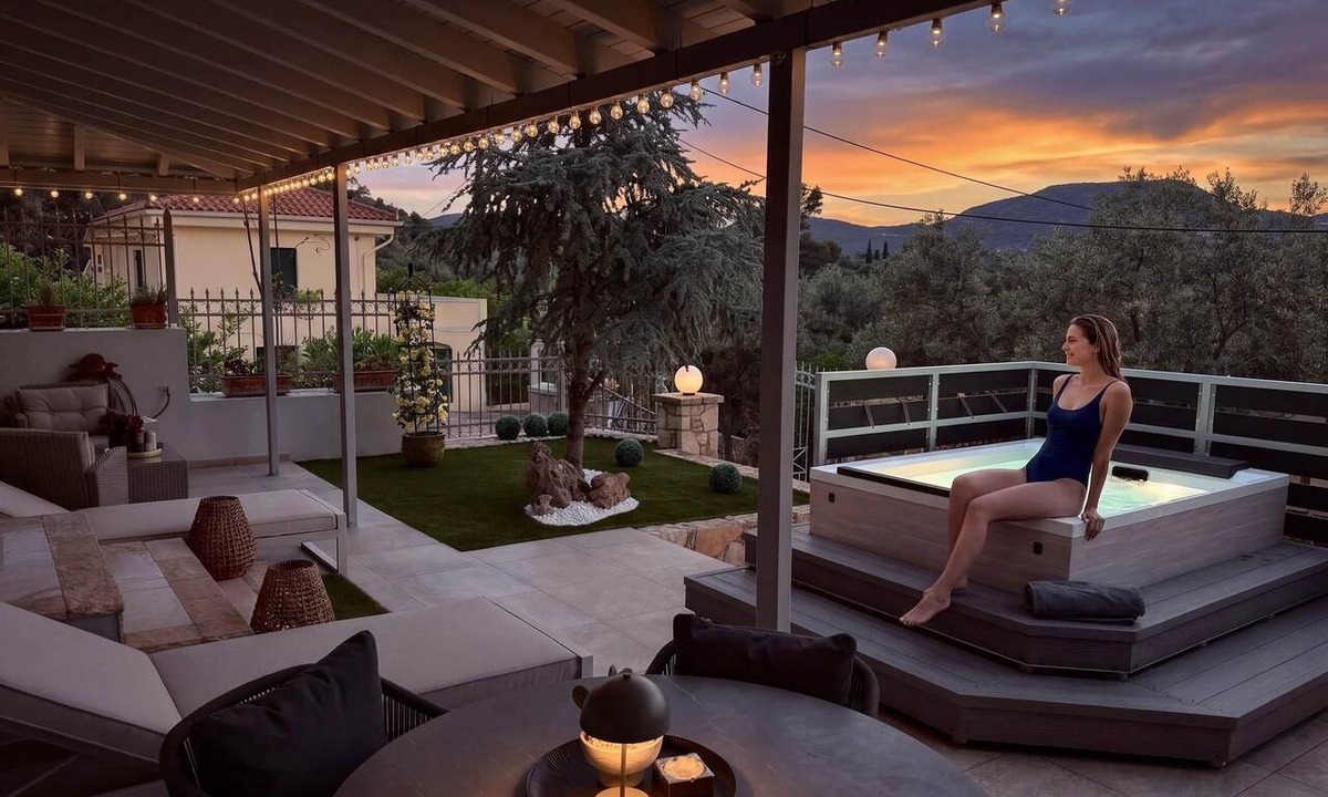 Nafplion City Centre Villa | Blue Topaz Spa Cottage - Private Jacuzzi Retreat