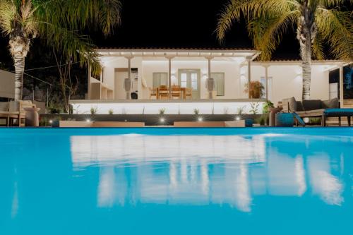 Nafplion City Centre Villa | Blue Topaz Two Villas Pool and Spa