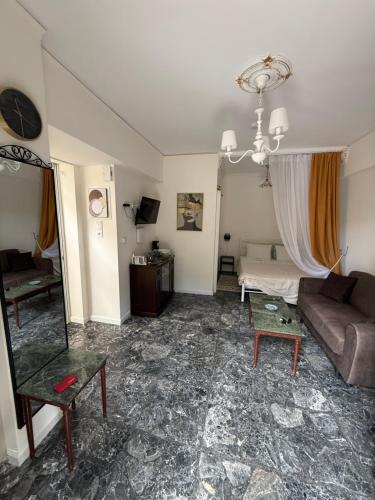 Varkiza Apartment | Boutique Sea & Garden