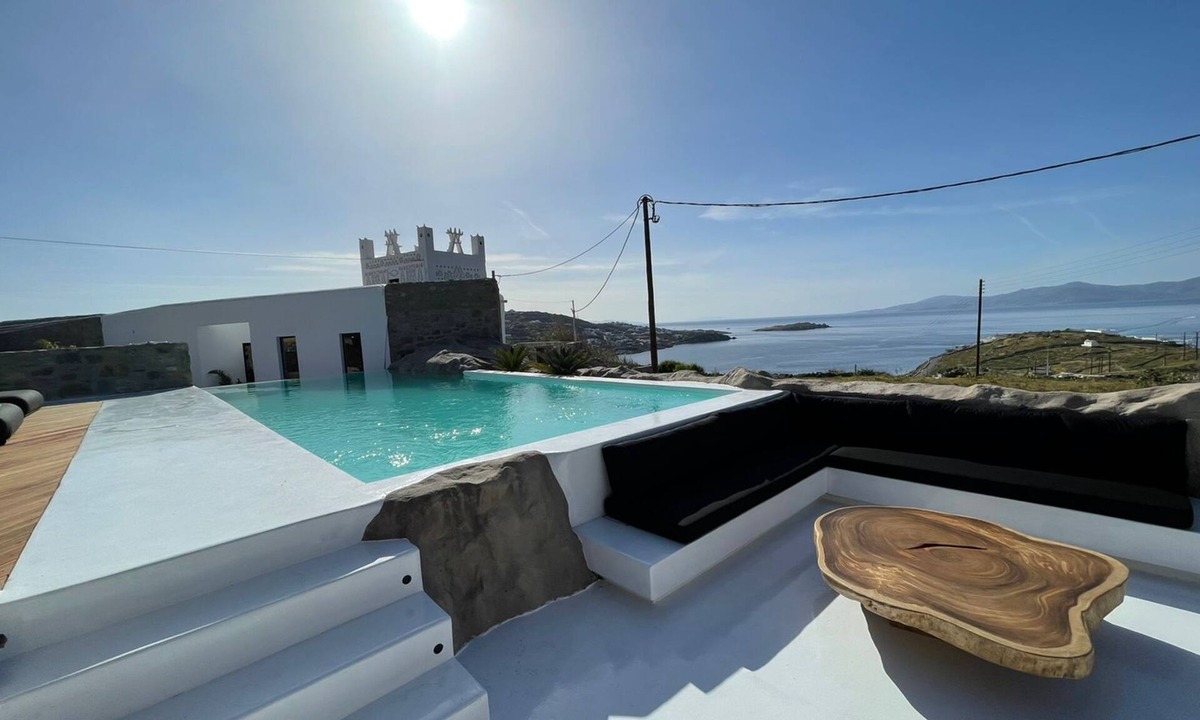 Mykonos Town Villa | Brand New 2022 Mykonos Town Villa With 3 Pools and Hot Tub/Perfect Location