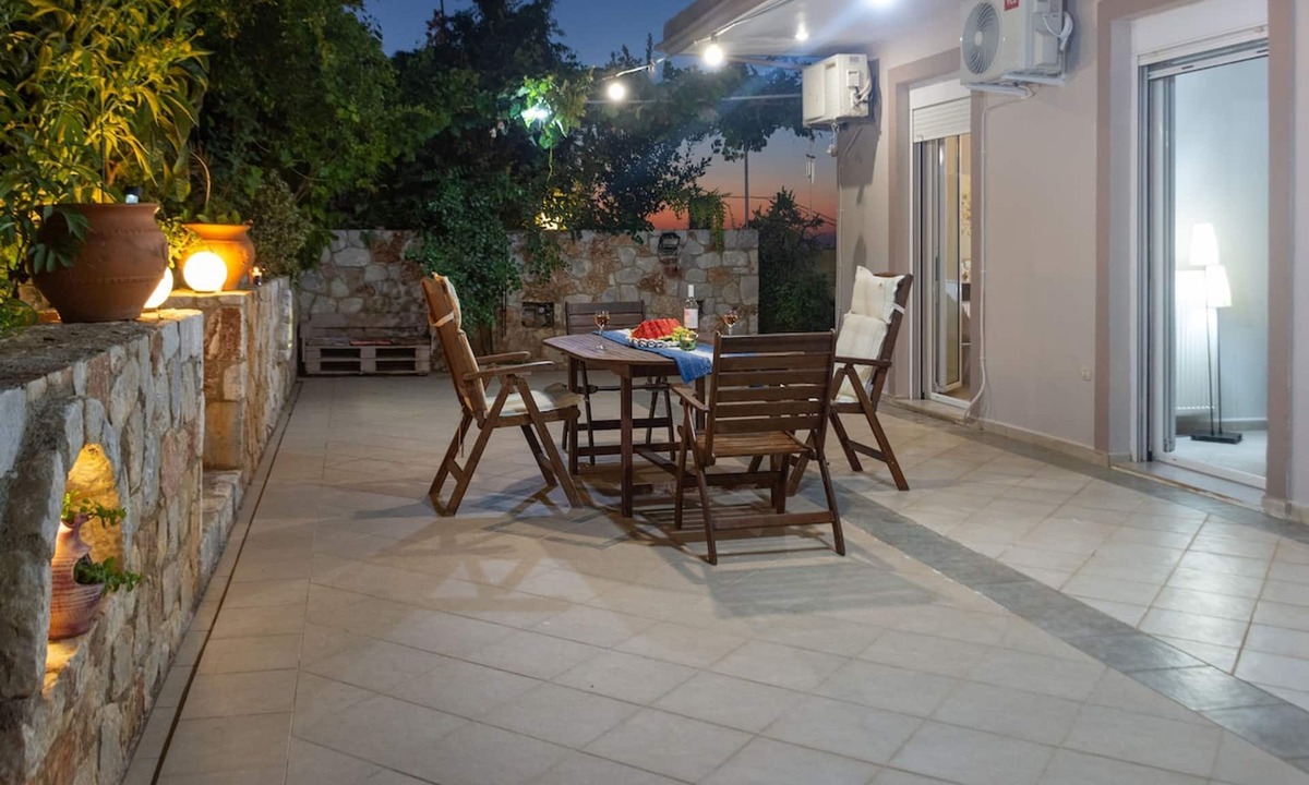 Kounoupidiana Apartment | Casa Anthea 3 bedroom apartment with Garden