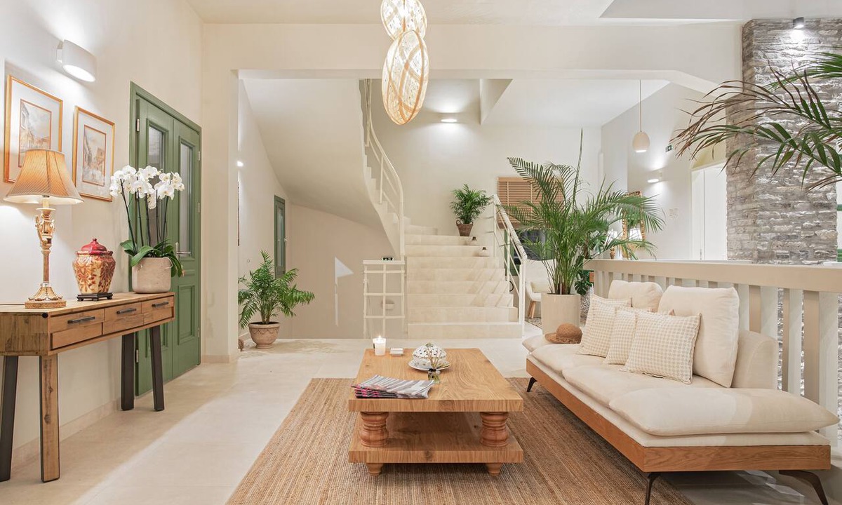Andros Town House | Casa Di Fiori Andros Suites