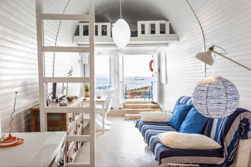 Oia House | Chalaris Armeni Villa