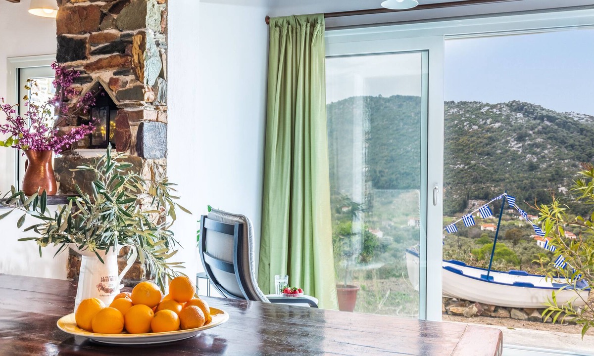Stafylos House | Charming 1-Bed House in Stafylos