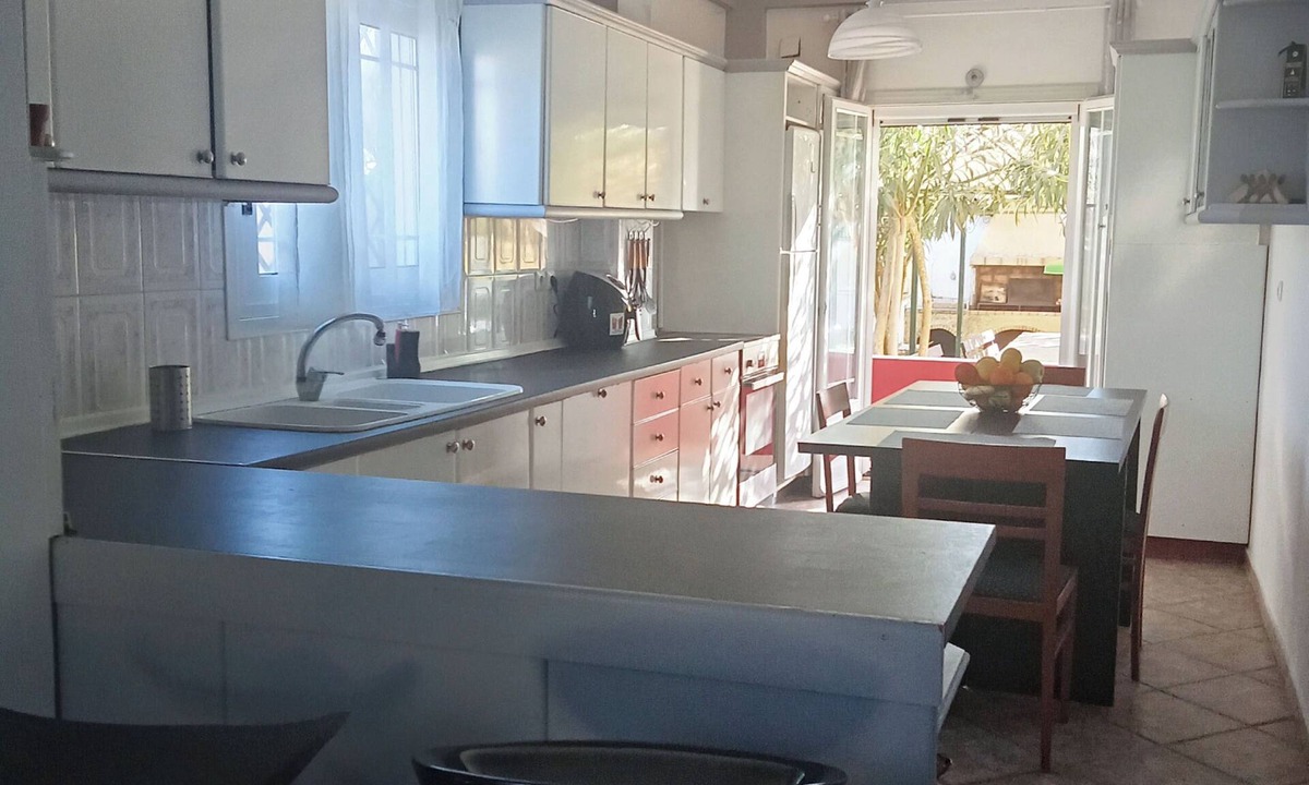 Linia Villa | Charming 3-bedroom villa with AC, WiFi in welcoming Linia