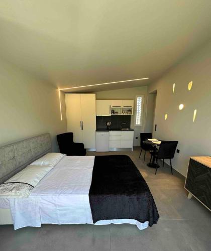 Karpenisi Apartment | Charming Retreat