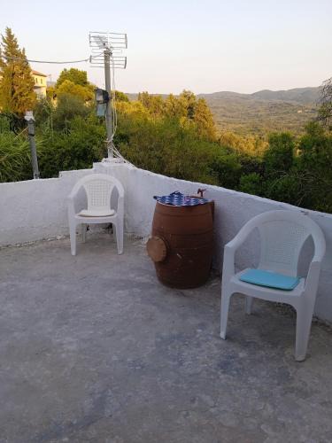 Esperion House | Chatue House Conte - ssiori