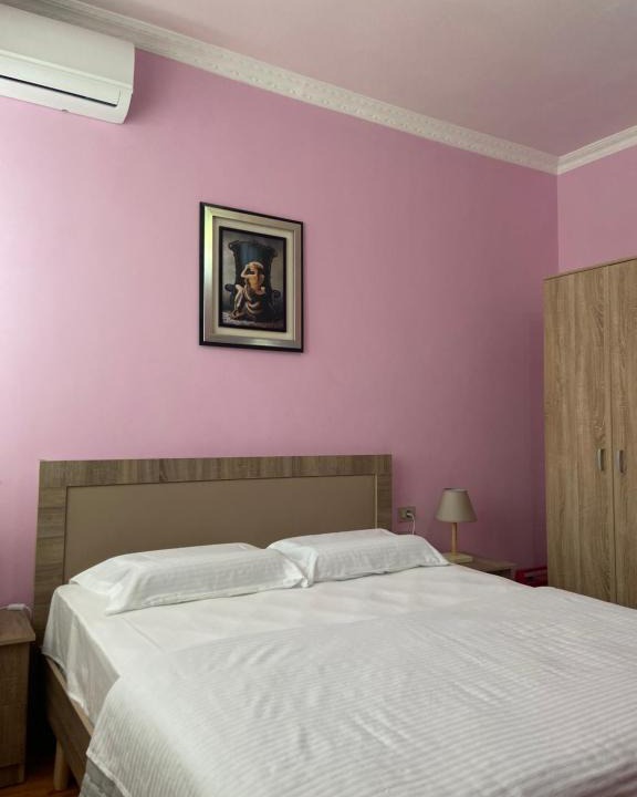 Shkoder House | Cheerful residential home with free parking & WiFi