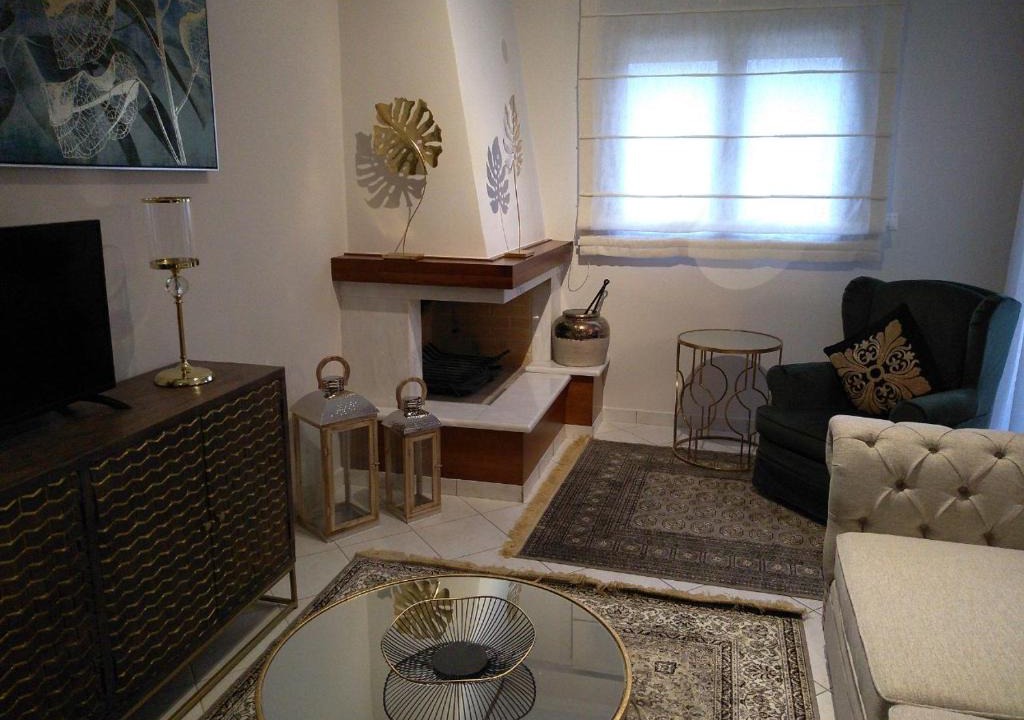 Ioannina Town Centre Apartment | Christine's Golden Suite at Ioannina's Center