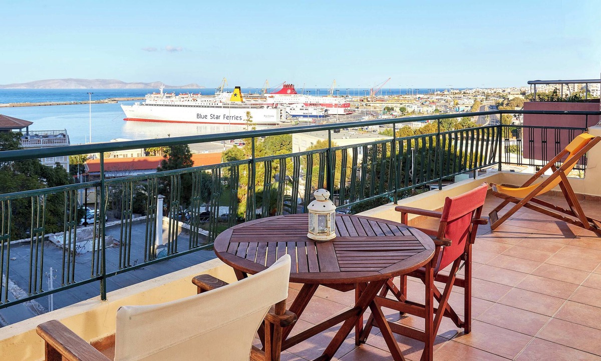 Heraklion Apartment | City Center Penthouse with Sea View